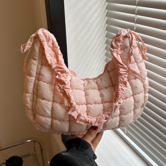 Bubble Bliss Ruched Bag - Blush Pink - Picture 9 of 10